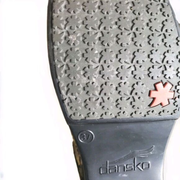 Dansko Patent Leather Clogs Women’s 6.5  XP Multi Floral  Work Slip Resistant - Picture 12 of 12